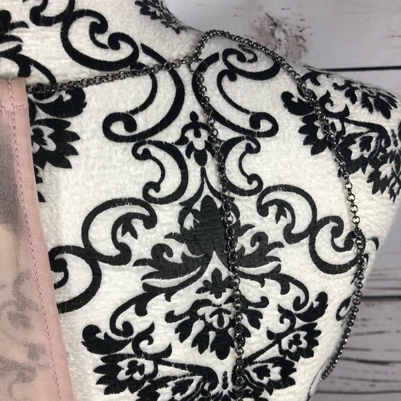 Chain strappy back Sheer Flowy Tank Small - Picture 7 of 11